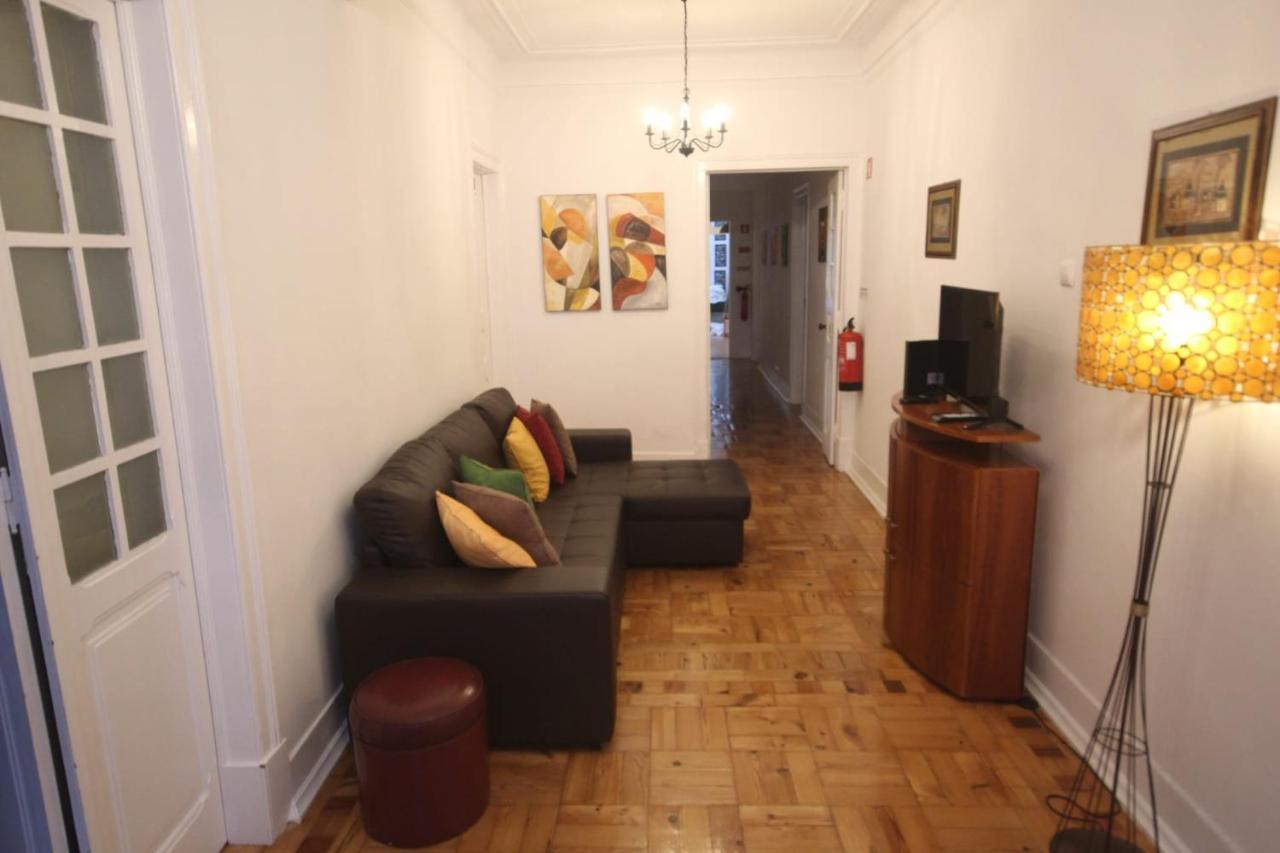 Nautic M1 R2 - Classy & Cozy Double Room With Shared Bathroom In Marques Pombal Lisbon Exterior photo