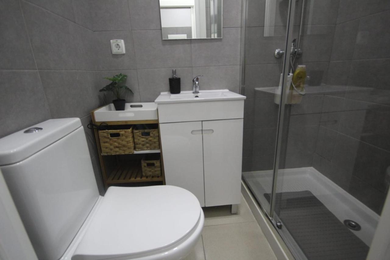 Nautic M1 R2 - Classy & Cozy Double Room With Shared Bathroom In Marques Pombal Lisbon Exterior photo